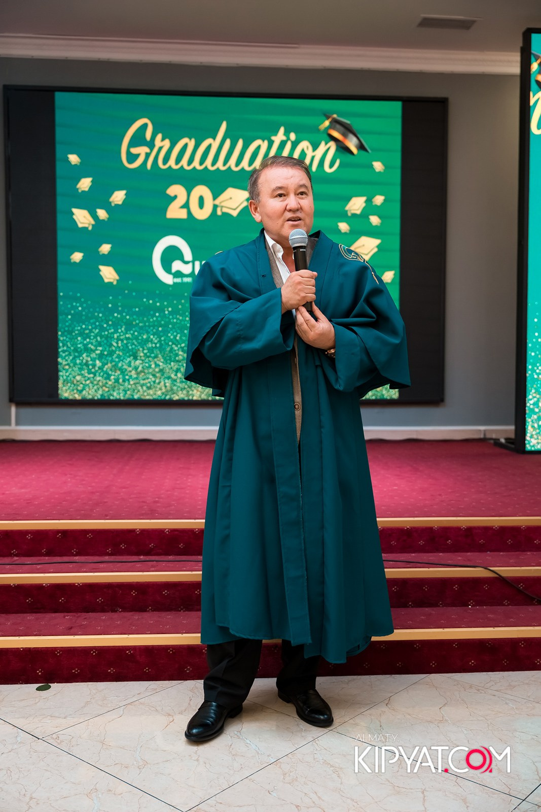 GRADUATION 2025 Q UNIVERSITY. КИПЯТКОМ АЛМАТЫ!