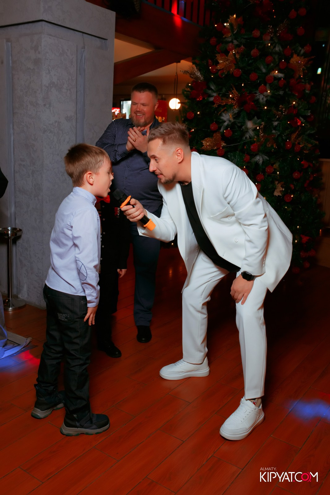 ГРУЗИНСКИЙ ДВОР НА КАБАНБАЙ БАТЫРА. КИПЯТКОМ АЛМАТЫ!