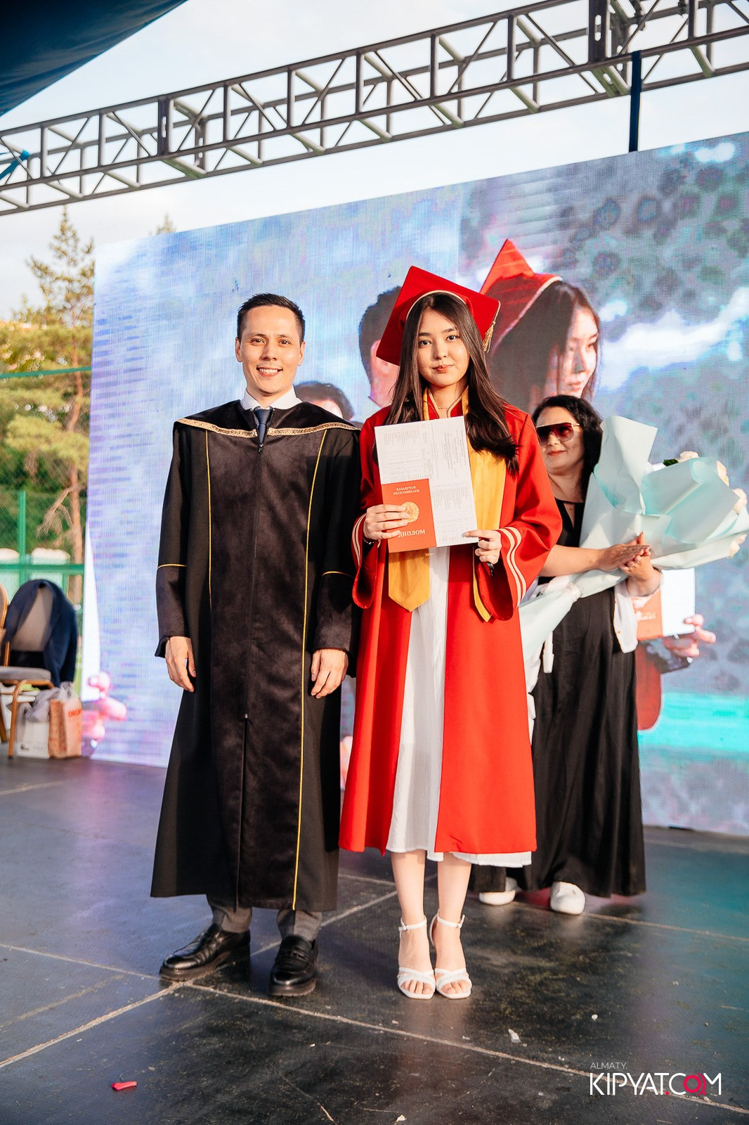ВРУЧЕНИЕ ДИПЛОМОВ — НАРХОЗ КОЛЛЕДЖ. Part 4. КИПЯТКОМ АЛМАТЫ!
