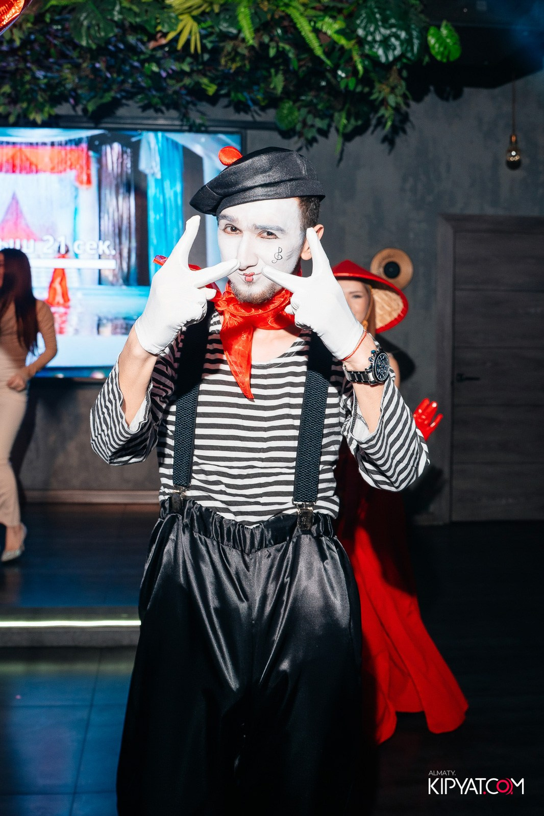 ДОРОГАЯ, Я НЕ ПИЛ. КИПЯТКОМ АЛМАТЫ!