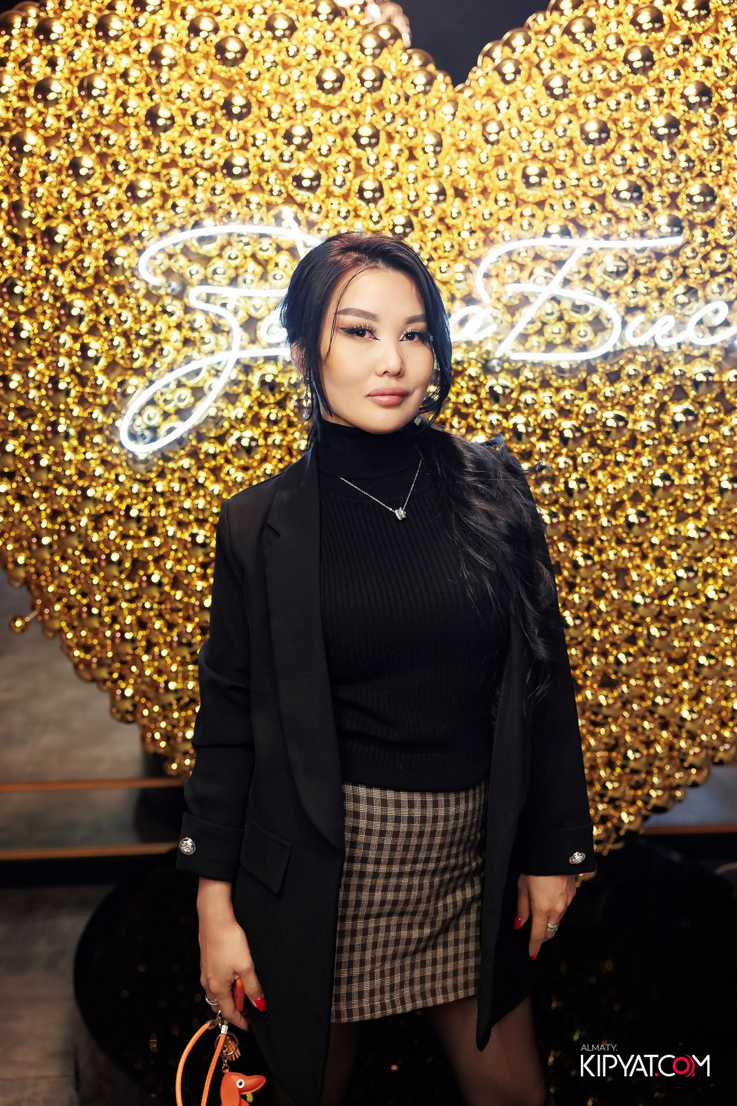 ЗАЯ, НА БИС. КИПЯТКОМ АЛМАТЫ! Фотосъемка мероприятий в Алматы