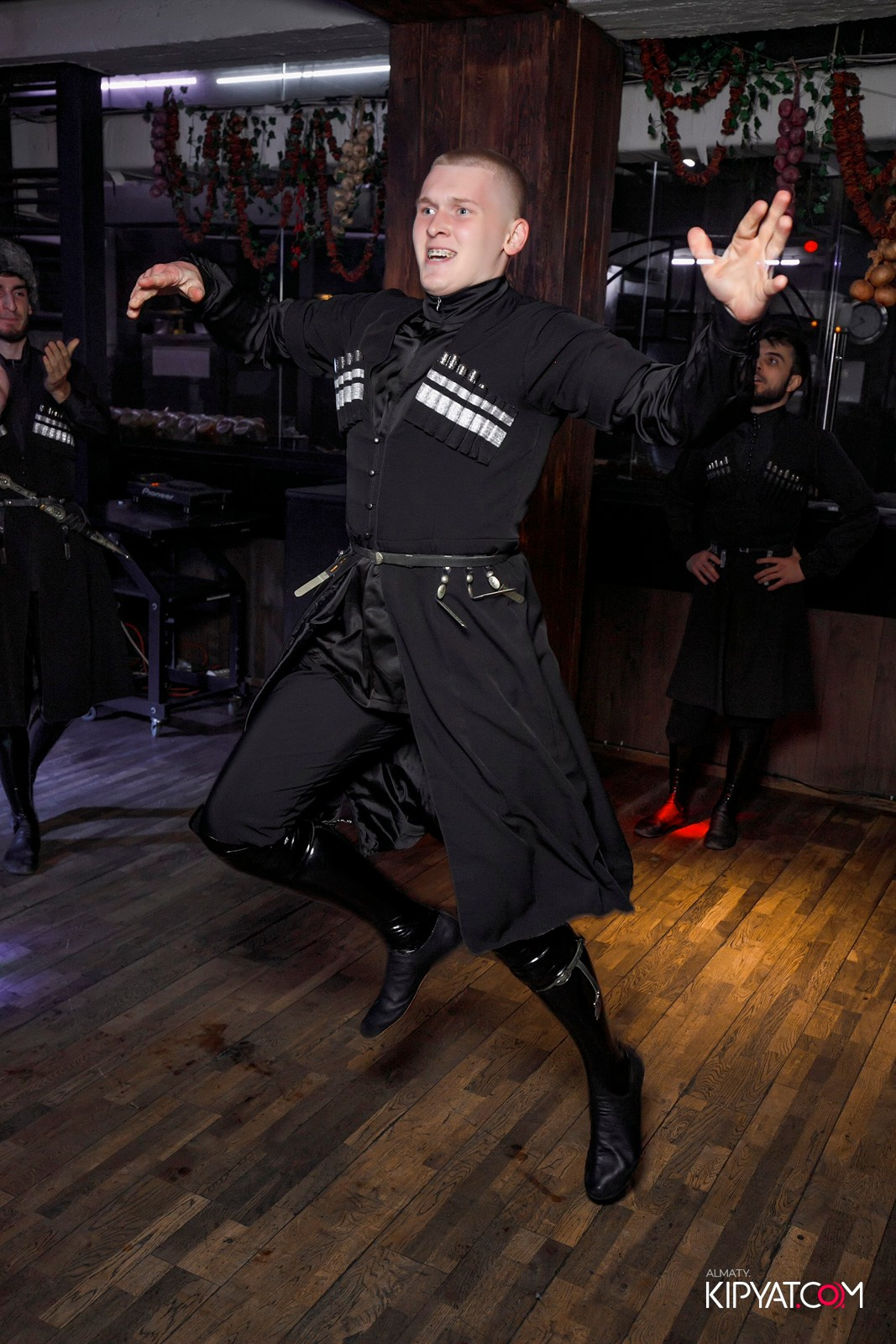 ВАХТАНГУРИ. КИПЯТКОМ АЛМАТЫ!