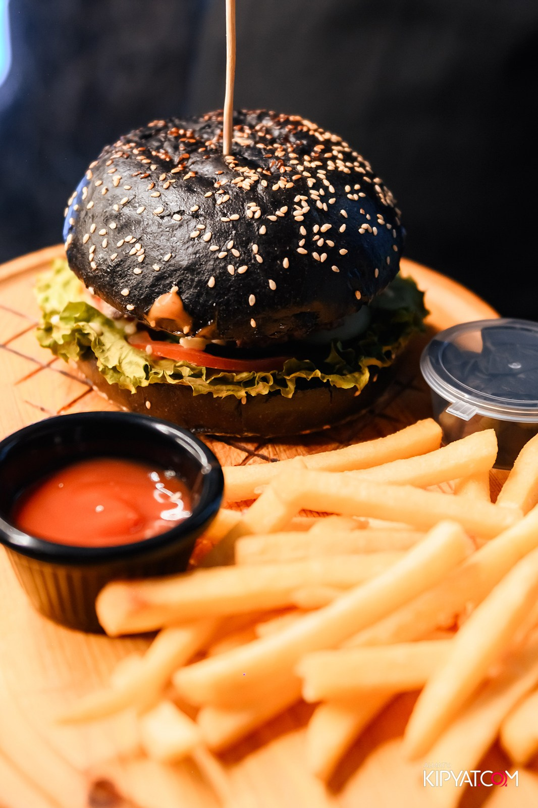 УХО И МЕДВЕДЬ НА ГАГАРИНА. КИПЯТКОМ АЛМАТЫ!