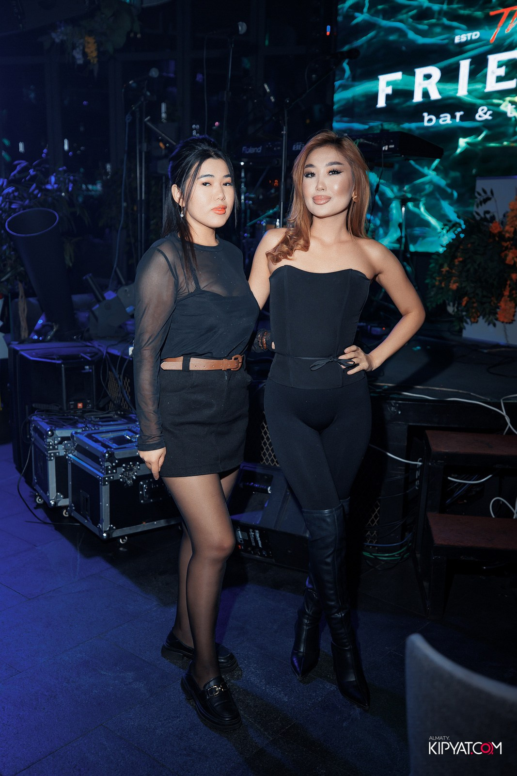 FRIENDS BAR & TERRACE. КИПЯТКОМ АЛМАТЫ!