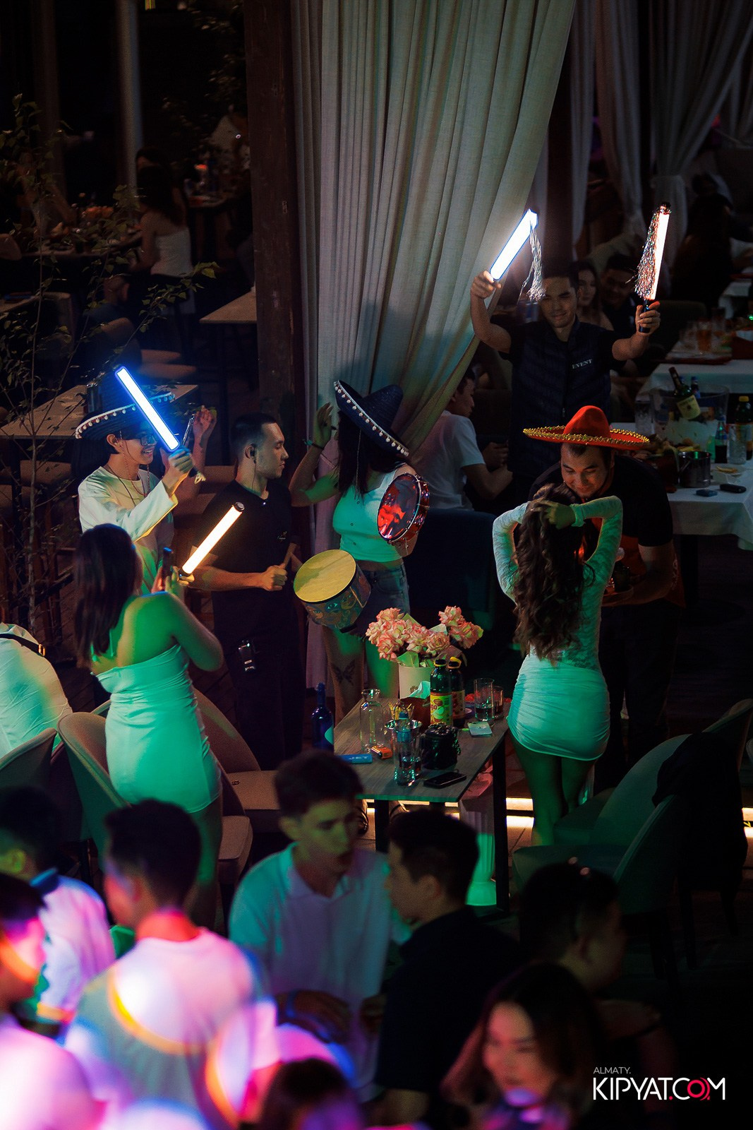 EVENT BAR. КИПЯТКОМ АЛМАТЫ!