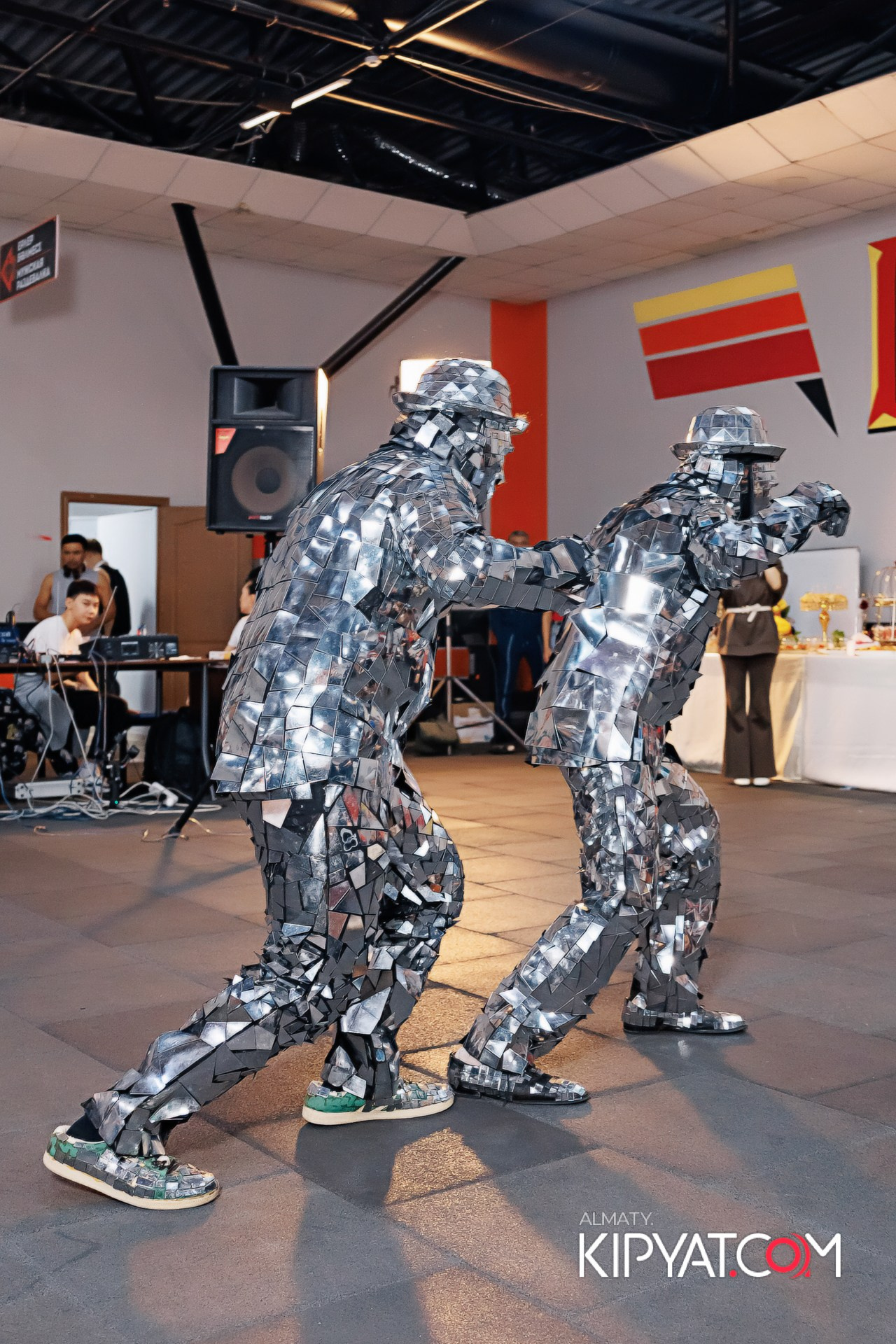 ДЕНЬ РОЖДЕНИЯ LEGION. КИПЯТКОМ АЛМАТЫ!