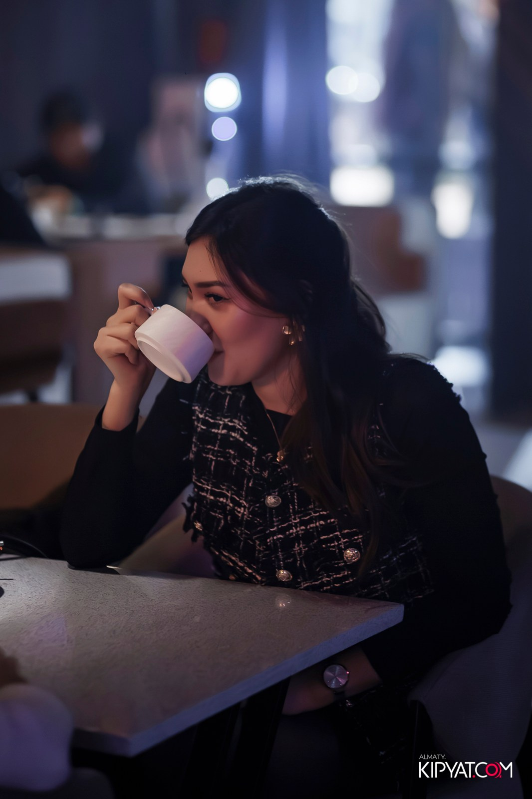 ДЕНЬ ФИНАНСИСТА В SHISHA RESTOBAR. КИПЯТКОМ АЛМАТЫ!