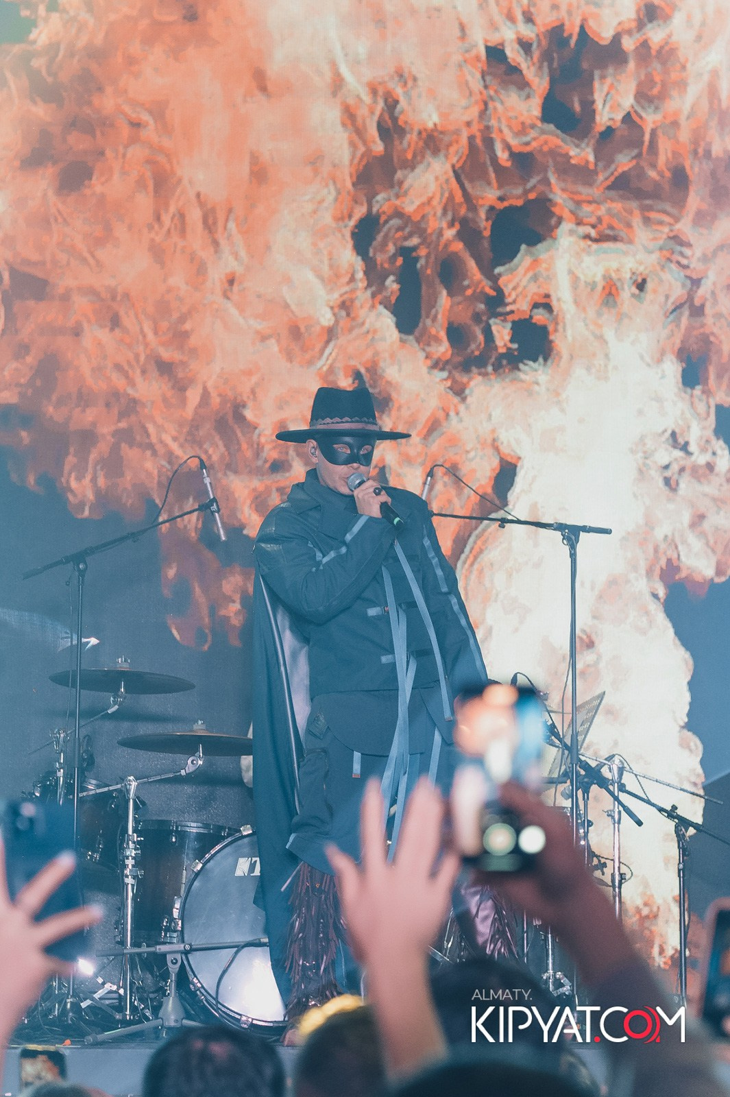 SANTA BARBARA — SPECIAL QUEST МИТЯ ФОМИН. КИПЯТКОМ АЛМАТЫ!