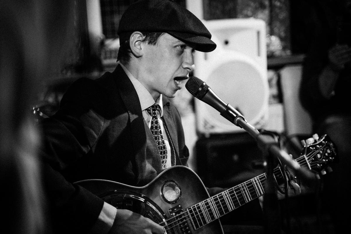 Комната 60. Квартирник у Саакяна. Семейный и свадебный фотограф Катя Антонова Москва Сочи