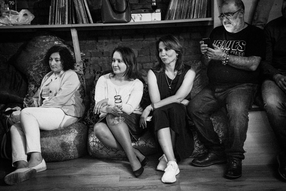 Комната 60. Квартирник у Саакяна. Семейный и свадебный фотограф Катя Антонова Москва Сочи