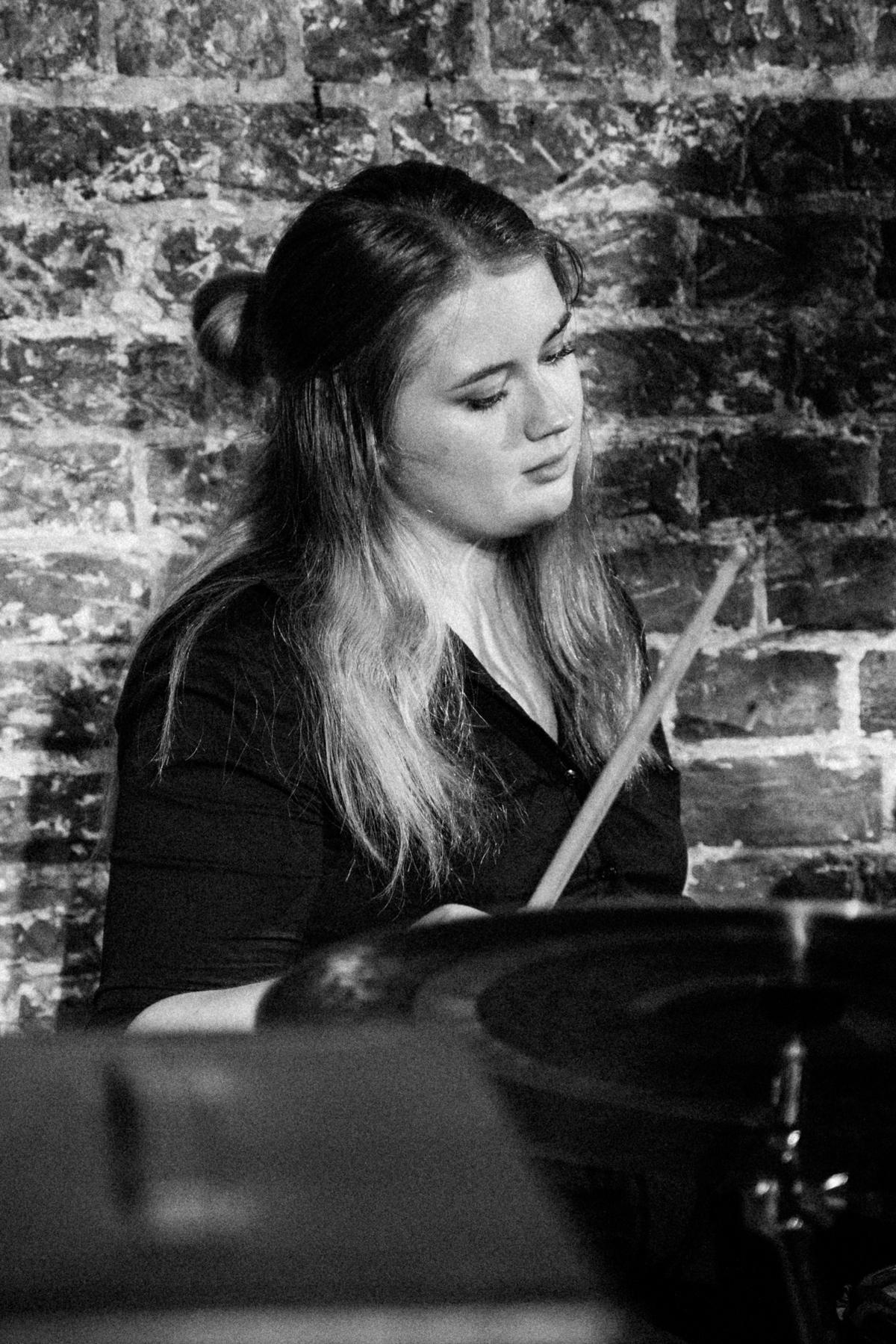 Комната 60. Квартирник у Саакяна. Семейный и свадебный фотограф Катя Антонова Москва Сочи