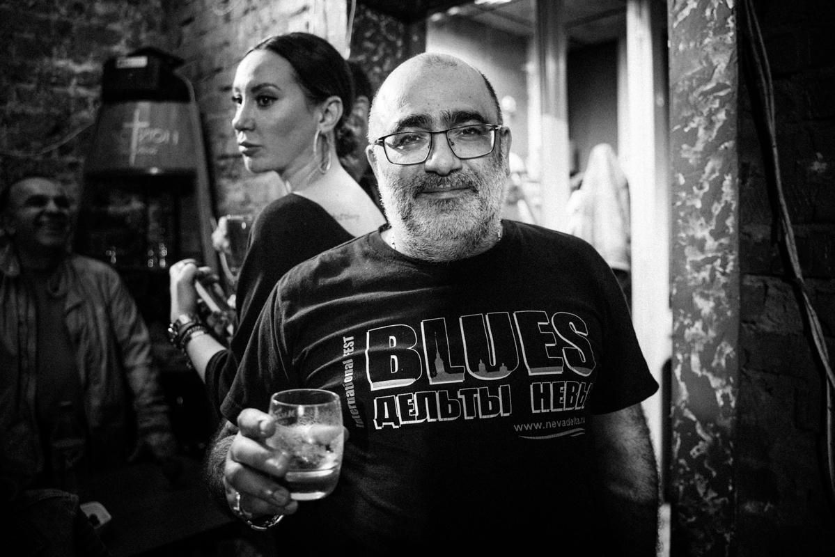 Комната 60. Квартирник у Саакяна. Семейный и свадебный фотограф Катя Антонова Москва Сочи