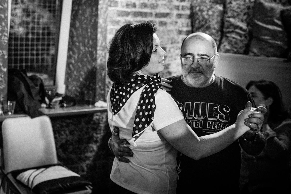 Комната 60. Квартирник у Саакяна. Семейный и свадебный фотограф Катя Антонова Москва Сочи