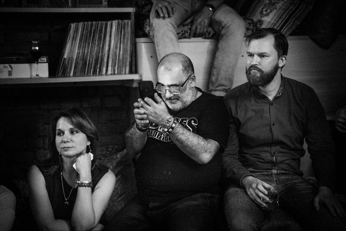 Комната 60. Квартирник у Саакяна. Семейный и свадебный фотограф Катя Антонова Москва Сочи