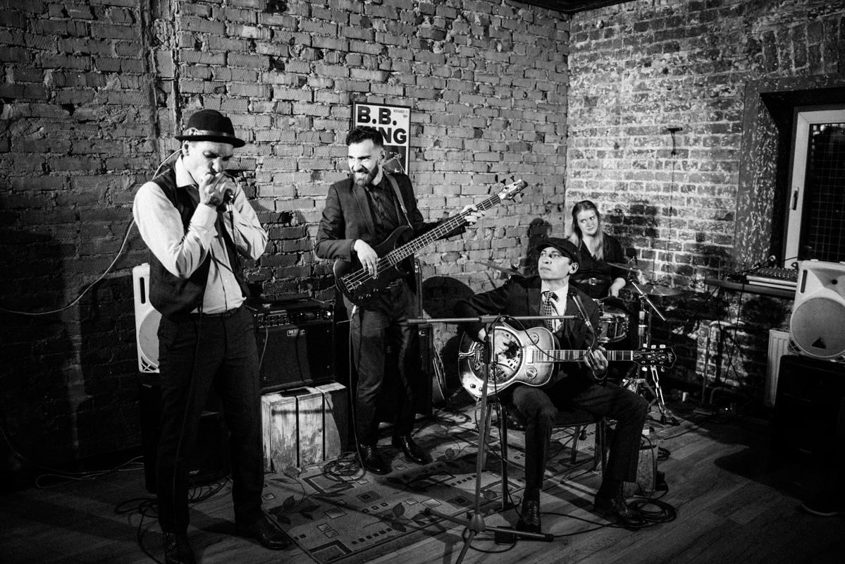 Комната 60. Квартирник у Саакяна. Семейный и свадебный фотограф Катя Антонова Москва Сочи