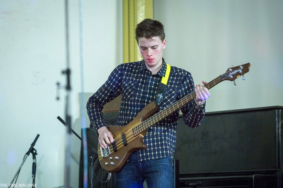 Концерт. Фотограф для маркетплейсов Михаил Бове