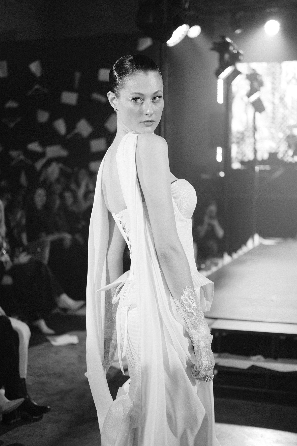 Показ коллекции свадебных платьев Anikeeva. Фотограф Саша Львова