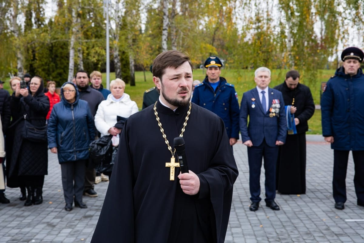 Священник поздравил кадетов с принятием Присяги. Саратовское Северо-Западное благочиние