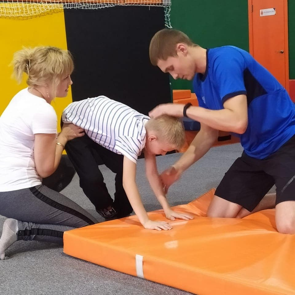 Запускаем проект «Вместе с мамой»: новый этап в развитии инклюзивного спорта в Аксае! 💫🤸‍♀️