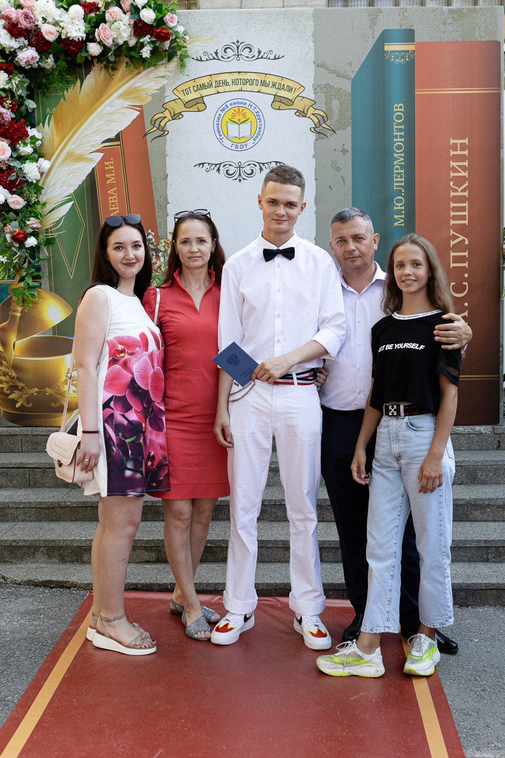 Фотосъёмка выпускного в школе. Свадебный фотограф, фотосъемка в Крыму, Севастополе, Симферополе, Ялте