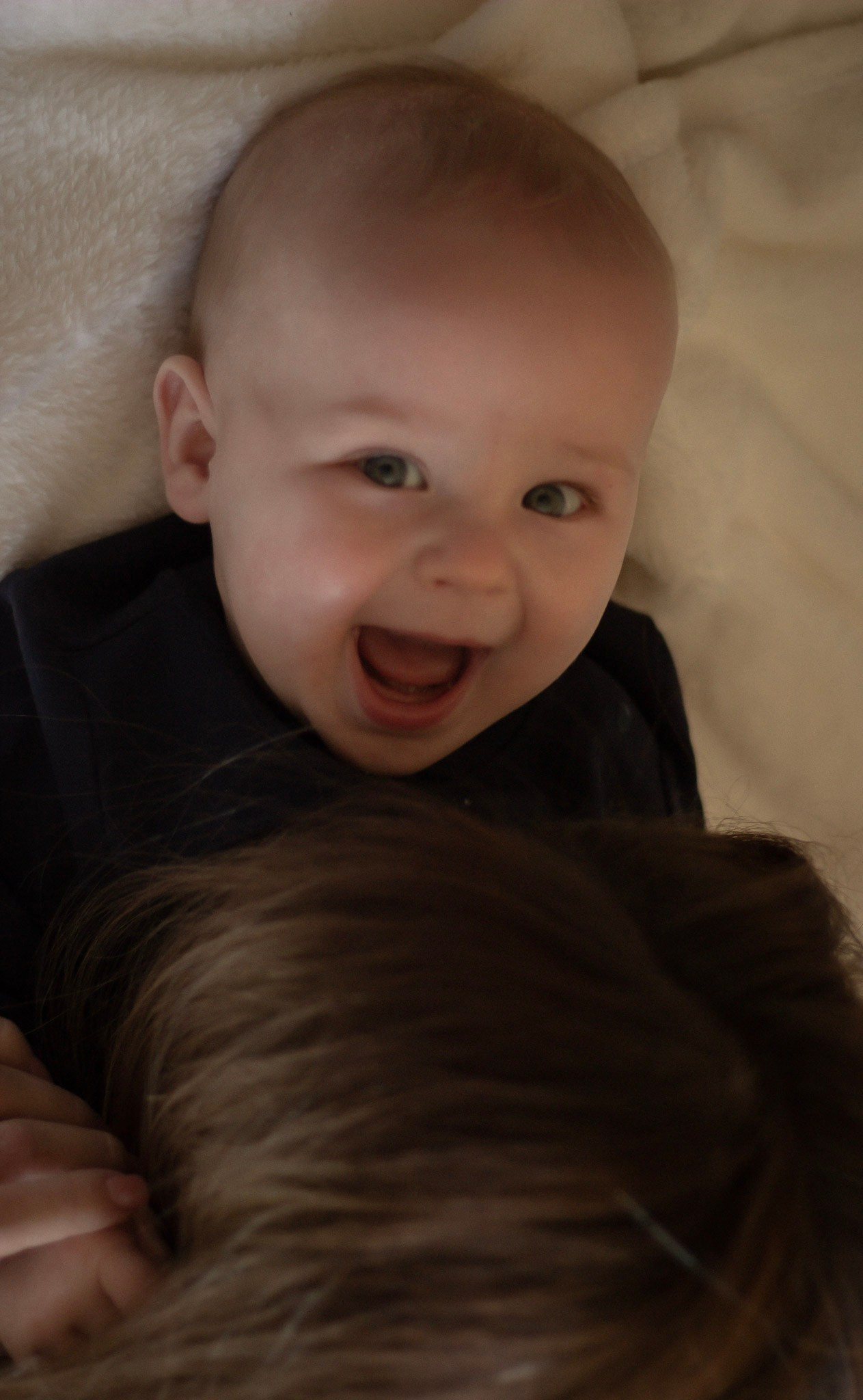 Домашняя съёмка с Олей и Егором. Ваш семейный фотограф в Минске — Вика Трегубова