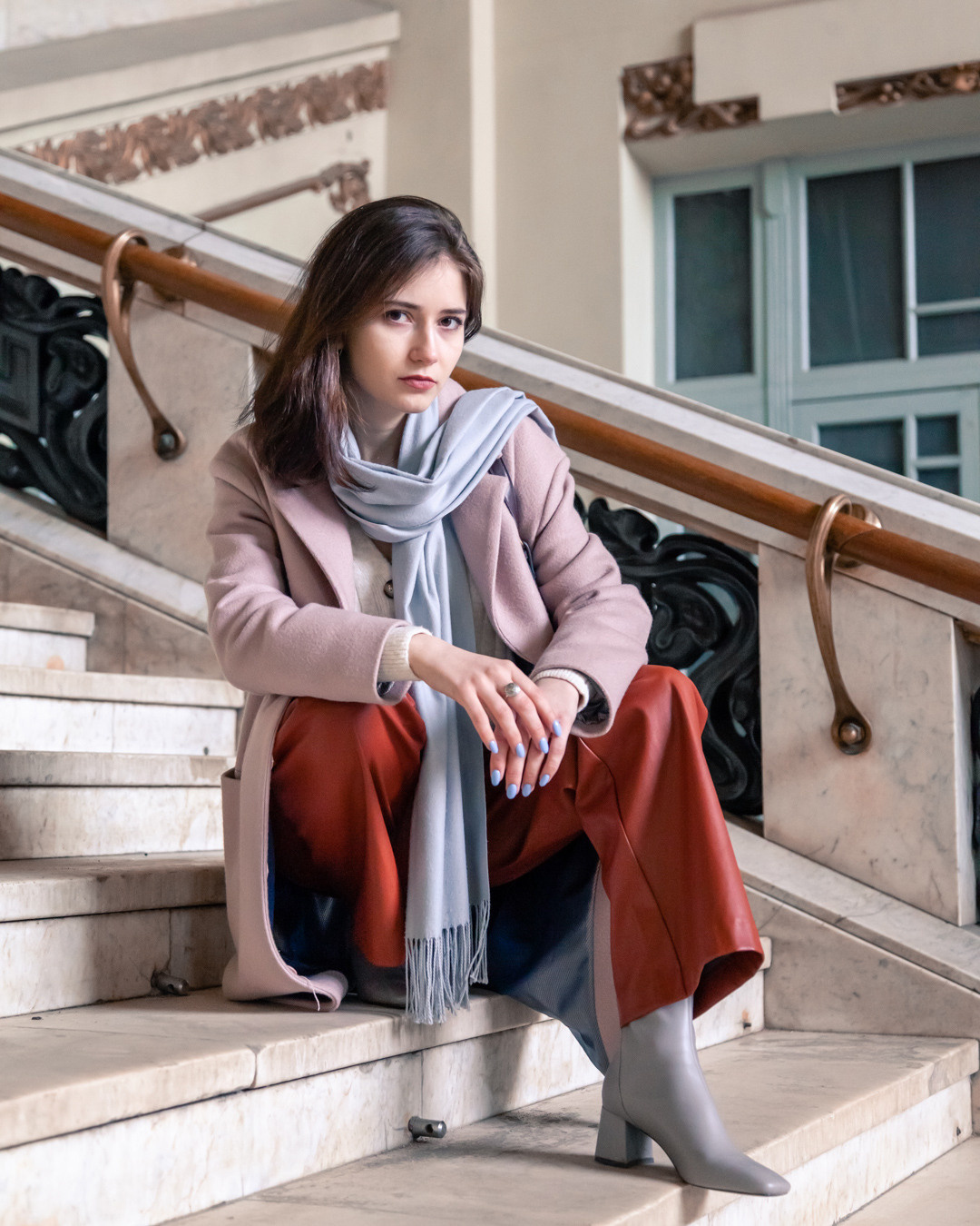 Фотосессия с Викторией на Витебском вокзале Санкт-Петербург