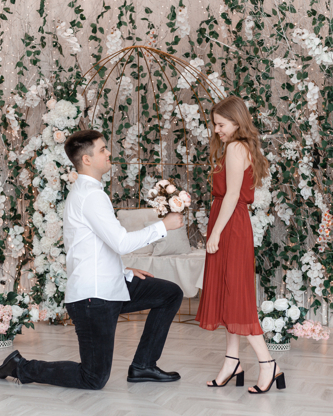 Фотосессия в стиле Love Story с Никитой и Ольгой  в студии Beverly Hills СПб