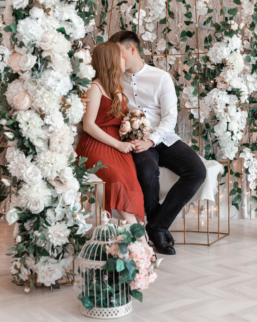 Фотосессия в стиле Love Story с Никитой и Ольгой  в студии Beverly Hills зал "Валенсия" СПб