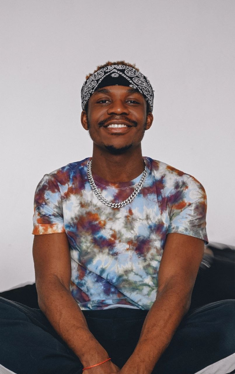 Асамоах Эммануэль, 165 см. KED Production — продакшн из СПб. Создаём фото, видео и контент, который помогает брендам и селлерам продавать больше