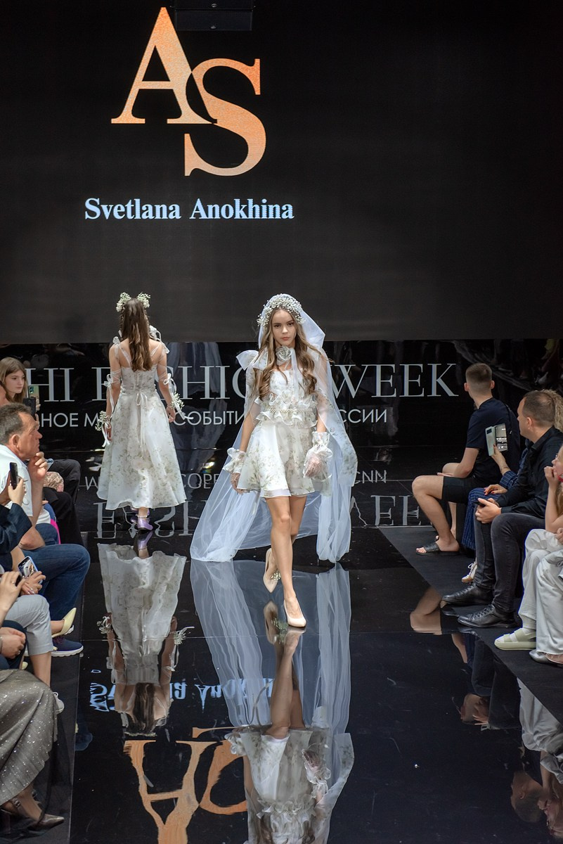 SochiFashionWeek2024 дизайнер Анохина. Семейный и коммерческий фотограф в Сочи Александр Бодунов