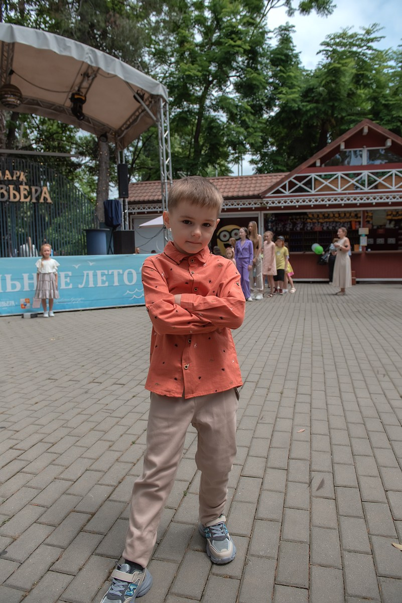 Парк Ривьера дефиле HAPPYkids. Семейный и коммерческий фотограф в Сочи Александр Бодунов