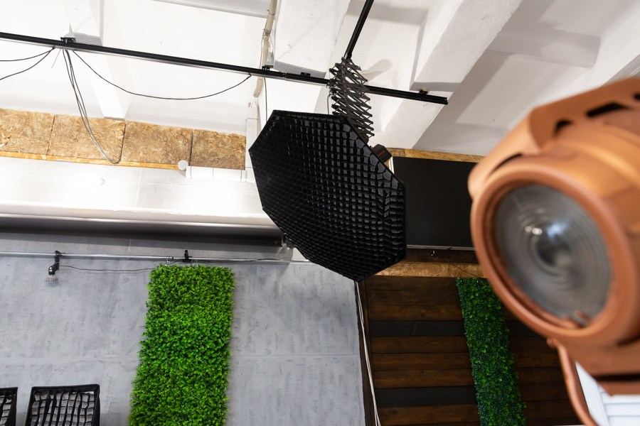 Оборудование и свет. Фотостудия Алматы. Фотосъемка Алматы. Фотосессия Алматы. Фотокурсы. Обучение фотографии. Аренда студии