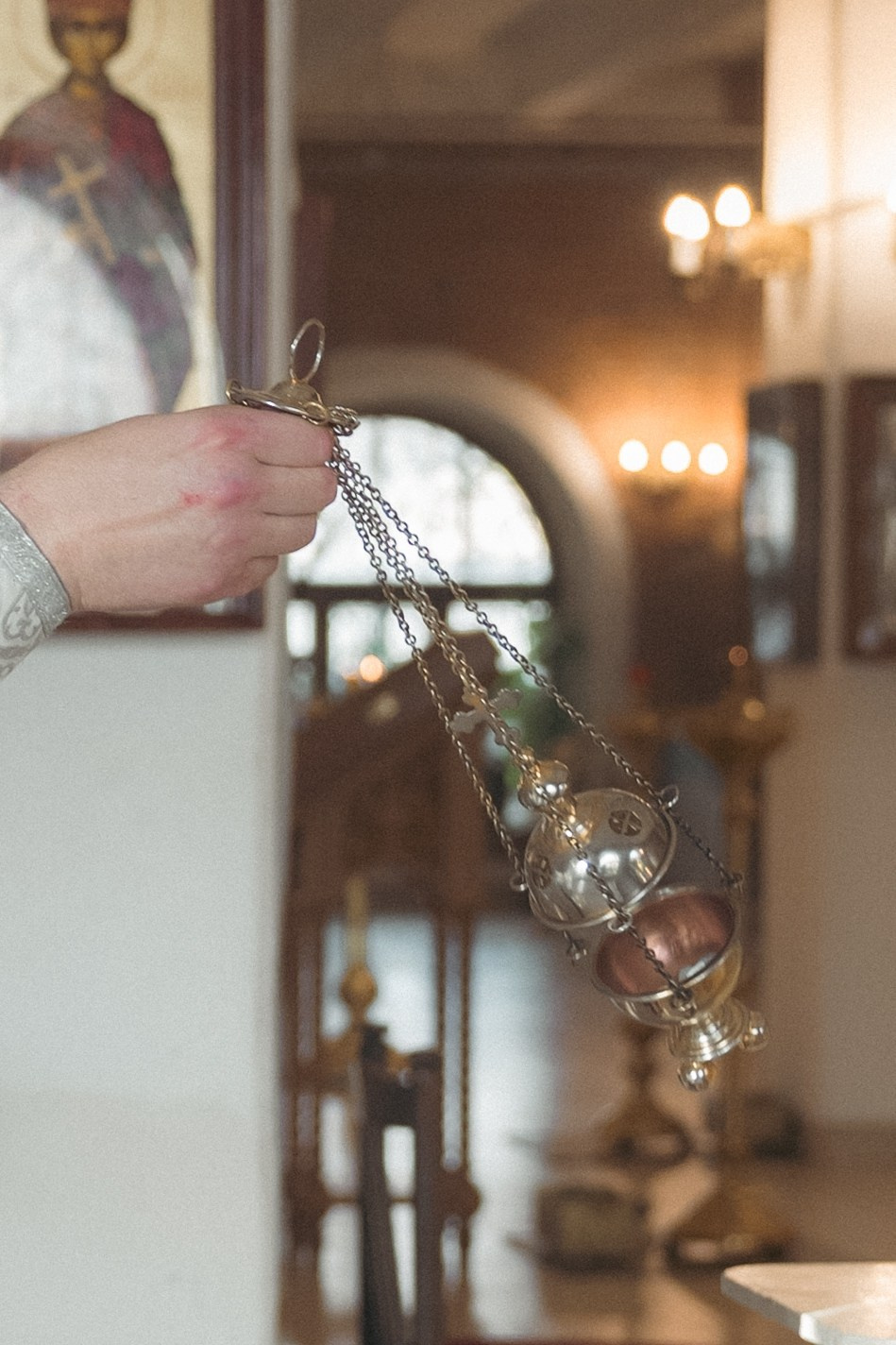 Крещение Михаила. Собор Всемилостивого Спаса Скорбященского монастыря. Фотограф на роды в Москве. Фото и видео родов. Фотопроект «Продолжение рода»