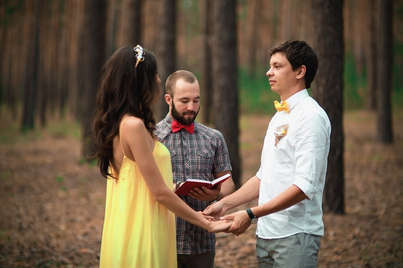 Свадьба в лесу. Свадебный и семейный фотограф Москва, Звенигород, Одинцово, Можайск,