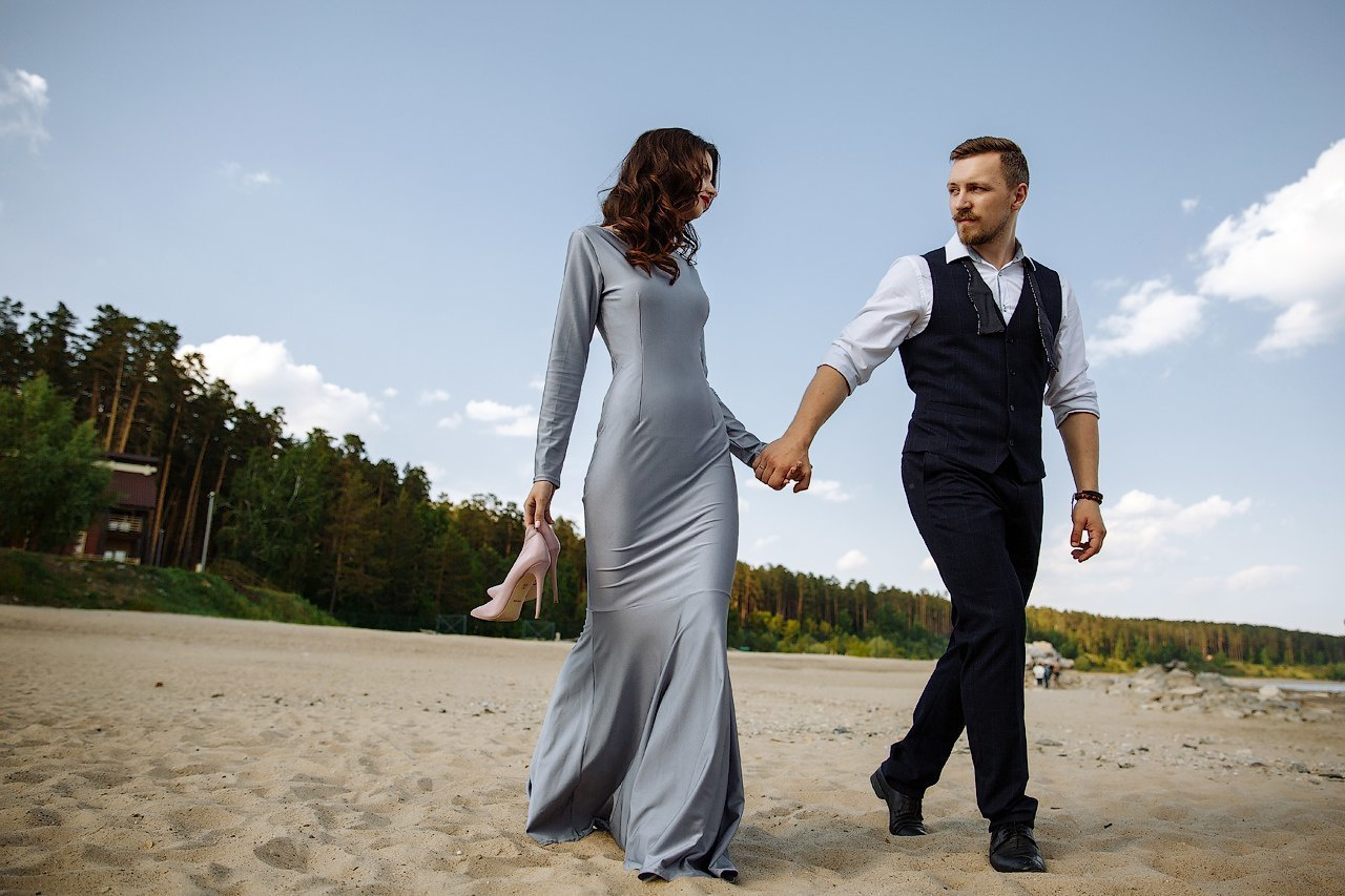 Свадебная фотосессия на берегу моря. Свадебный и семейный фотограф Москва, Звенигород, Одинцово, Можайск,