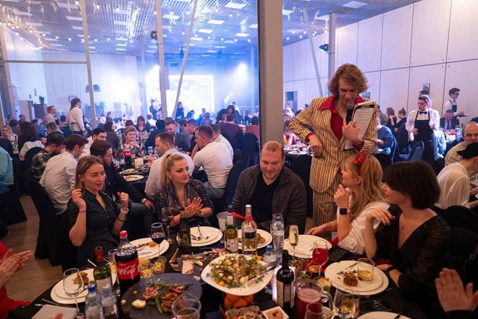 Фотографии с корпоративов, фотографии с праздника корпоратива. Ведущий праздников в России живу в Москве Карпенко Александр