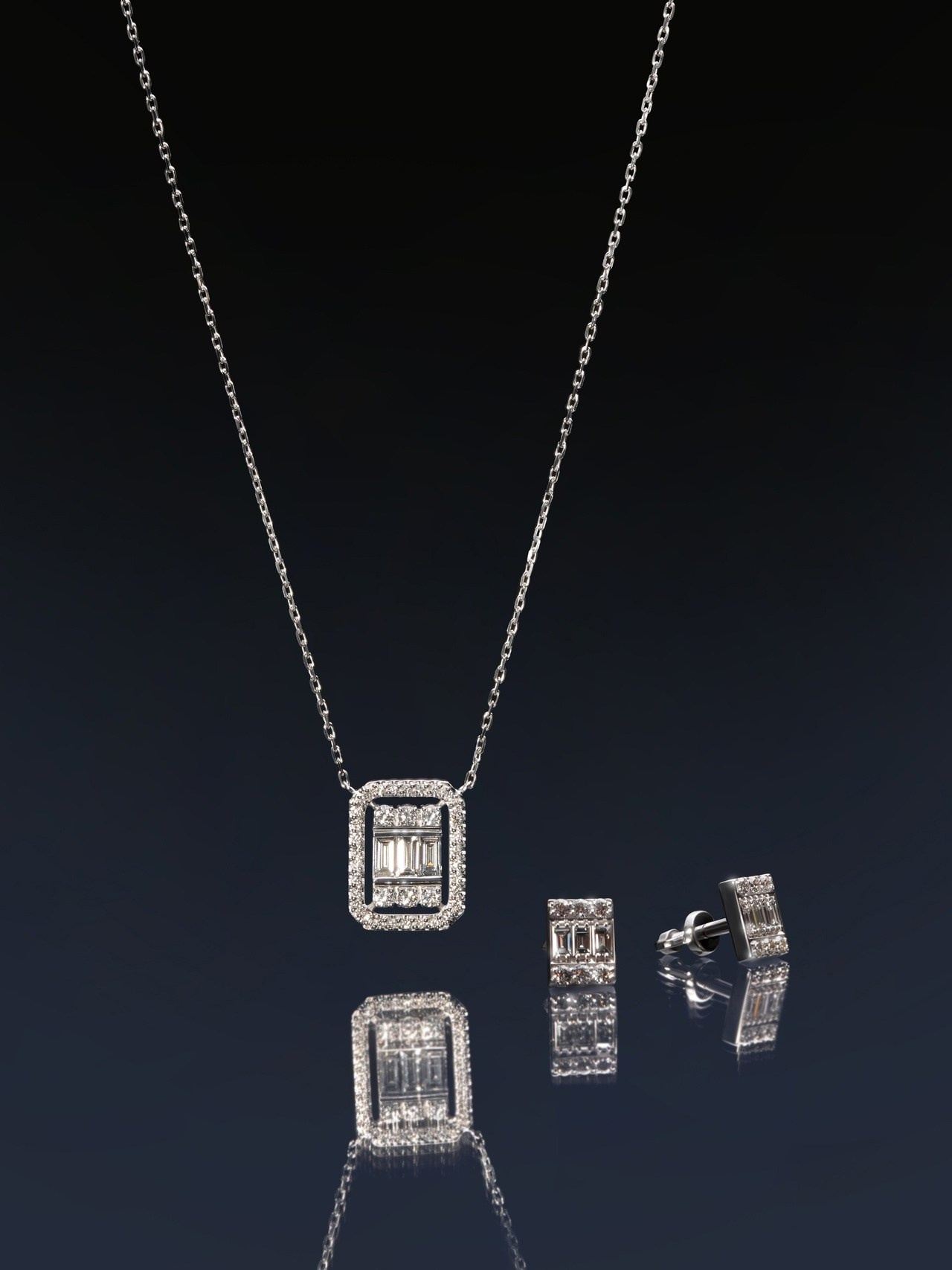 Фотограф ювелирных изделий в Кирове. Предметный фотограф Киров. Съемка для маркетплейсов