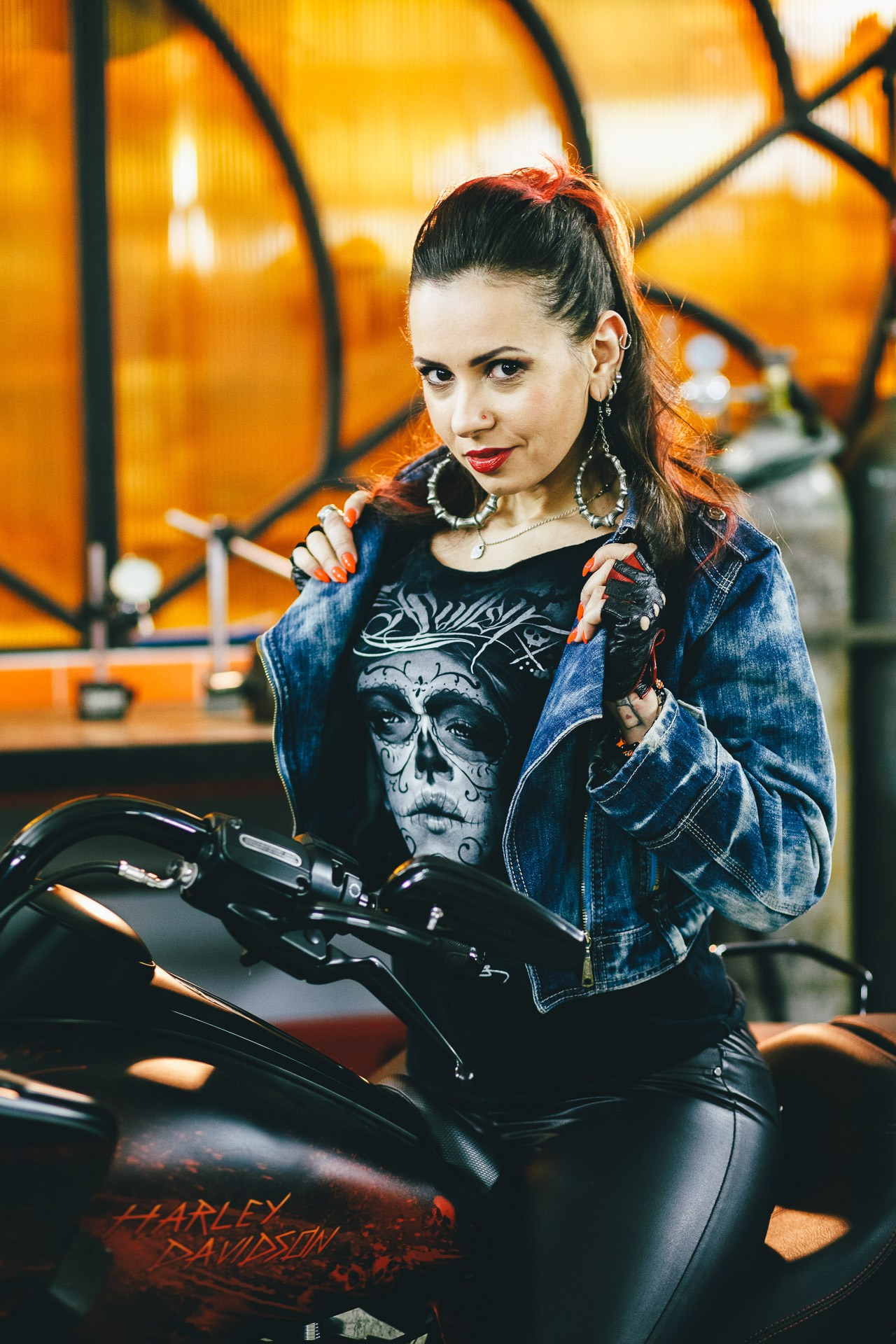 Дочь Рок-н-Ролла. Алиса в кастомной мастерской Fitil_DMC. Илья Михачёв Фотограф ПРО людей