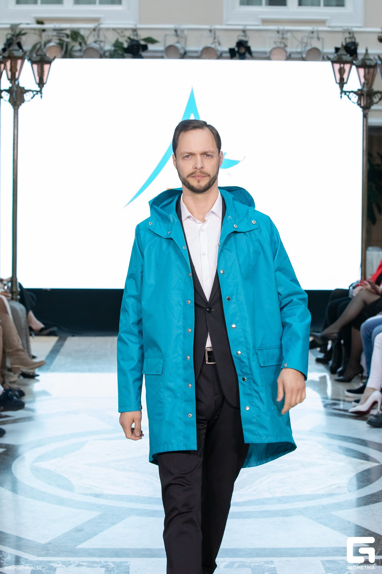 Алексей, 183 см, 48-50. KED Production — продакшн из СПб. Создаём фото, видео и контент, который помогает брендам и селлерам продавать больше