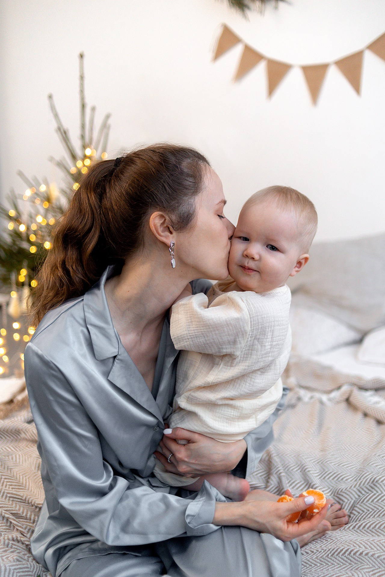 Новогодний фотодень в спб, новогодний фотопроект в Санкт-Петербурге, новогодняя фотосессия, новогодняя фотосессия дома в Питере, новогодний фотограф в спб, новый год в спб, куда сходить в спб на новогодних каникулах, детский новогодний фотограф, фотограф на новогодний корпоратив, семейная фотосессия , детский фотограф, фотограф на новый год