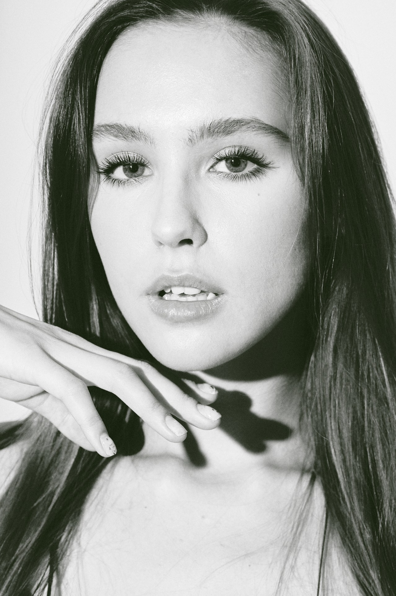 Модельные тесты. Каталожная съемка фото и видео для маркетплейсов Москва