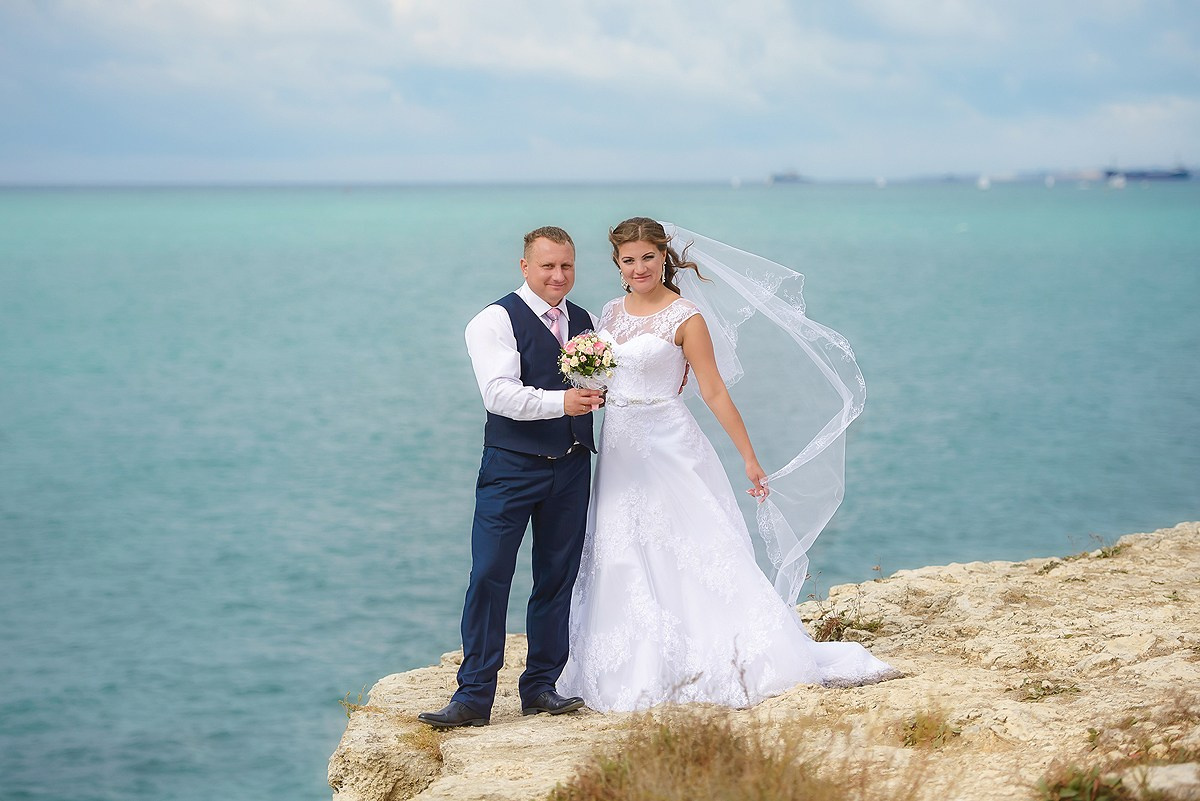 Свадебная фотосъемка в Севастополе у моря