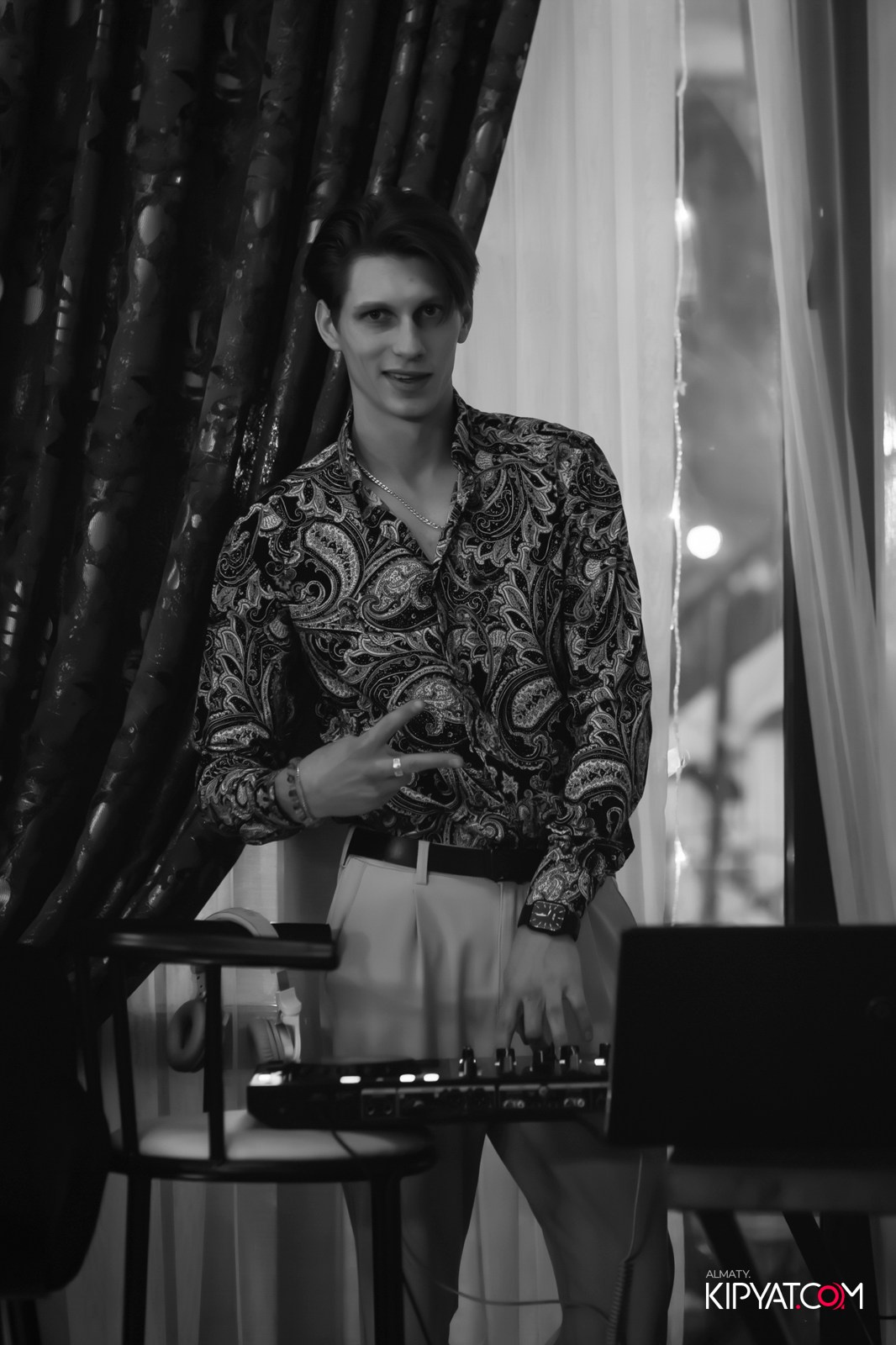 ОТКРЫТИЕ РЕСТОРАНА VESELIDZE НА АБАЯ. КИПЯТКОМ АЛМАТЫ! Фотосъемка мероприятий в Алматы