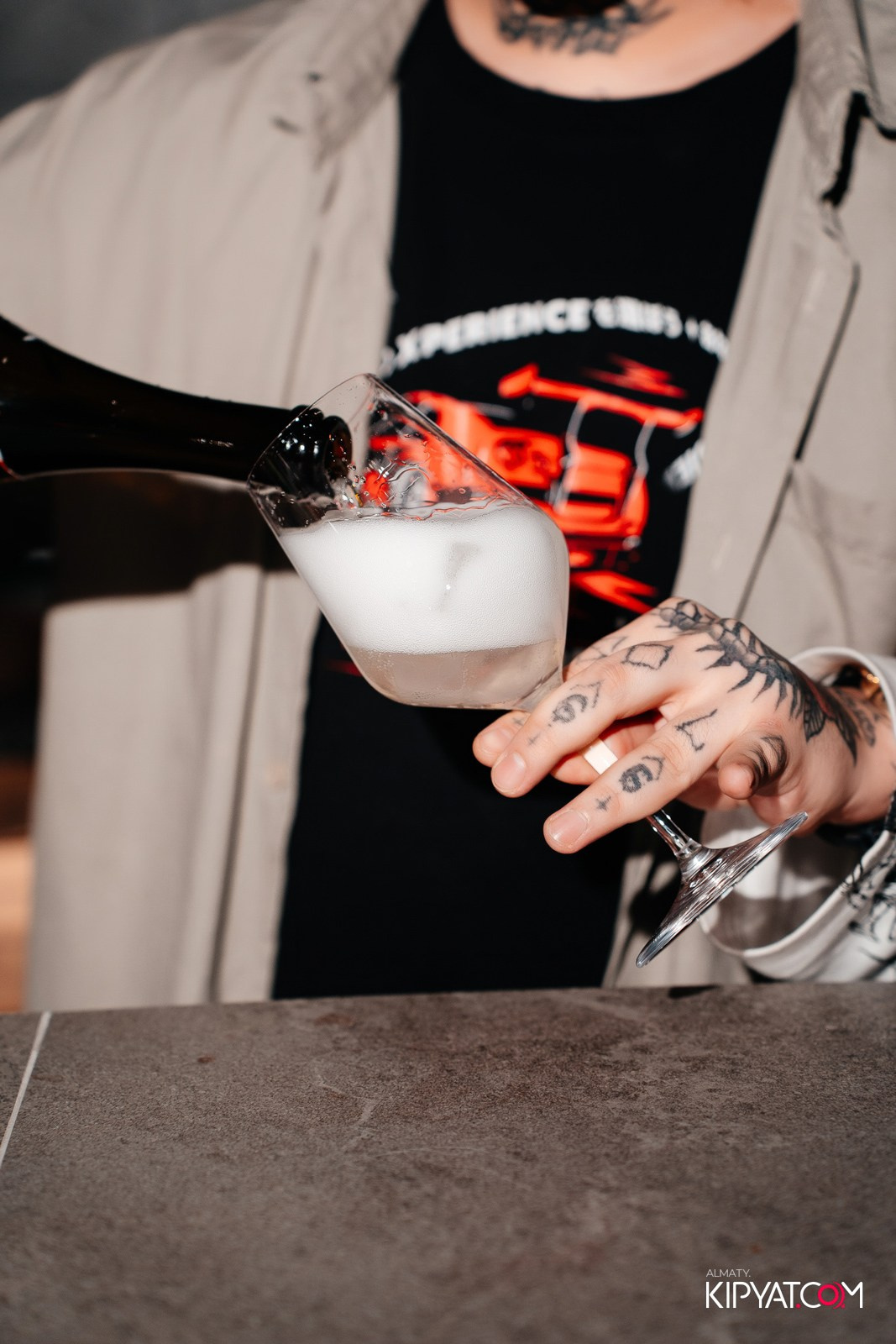 ОФИЦИАЛЬНОЕ ОТКРЫТИЕ ЛЕТНЕЙ ТЕРРАСЫ «TO THE MOON LOUNGE & HOOKAH». КИПЯТКОМ АЛМАТЫ!