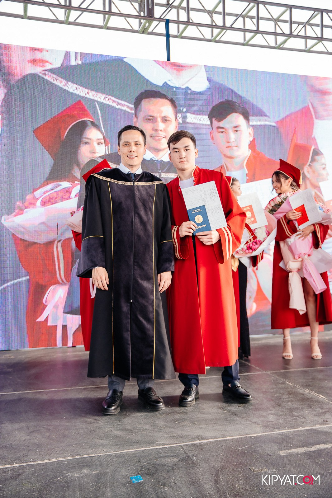 ВРУЧЕНИЕ ДИПЛОМОВ — НАРХОЗ КОЛЛЕДЖ. Part 3. КИПЯТКОМ АЛМАТЫ!