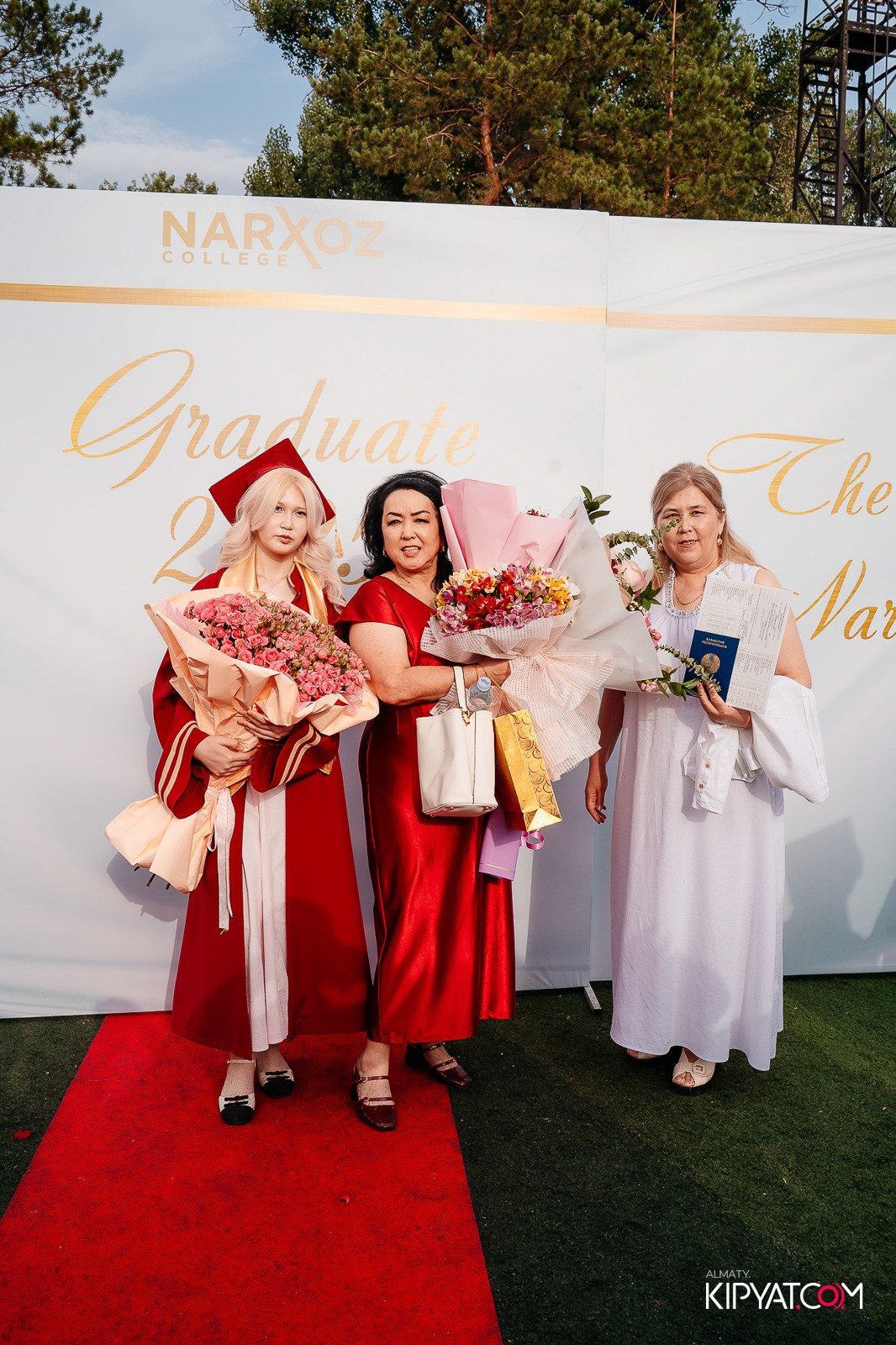 ВРУЧЕНИЕ ДИПЛОМОВ — НАРХОЗ КОЛЛЕДЖ. Part 1. КИПЯТКОМ АЛМАТЫ!