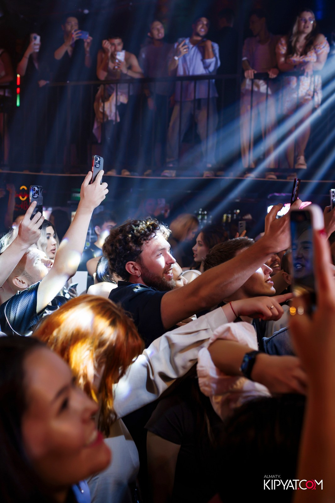 НОЧНОЙ КЛУБ ICON. КИПЯТКОМ АЛМАТЫ!
