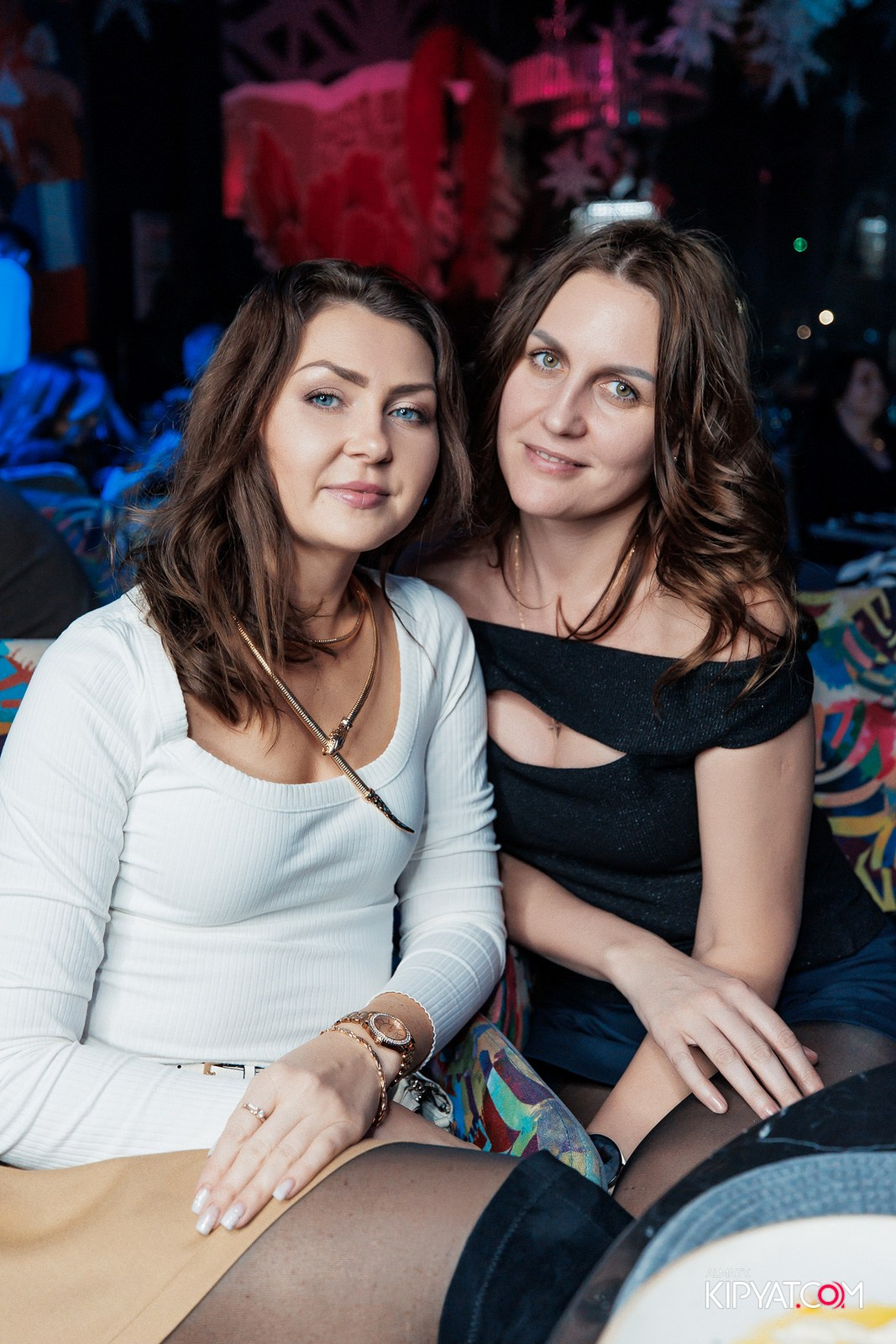 FRIENDS BAR & TERRACE. КИПЯТКОМ АЛМАТЫ!