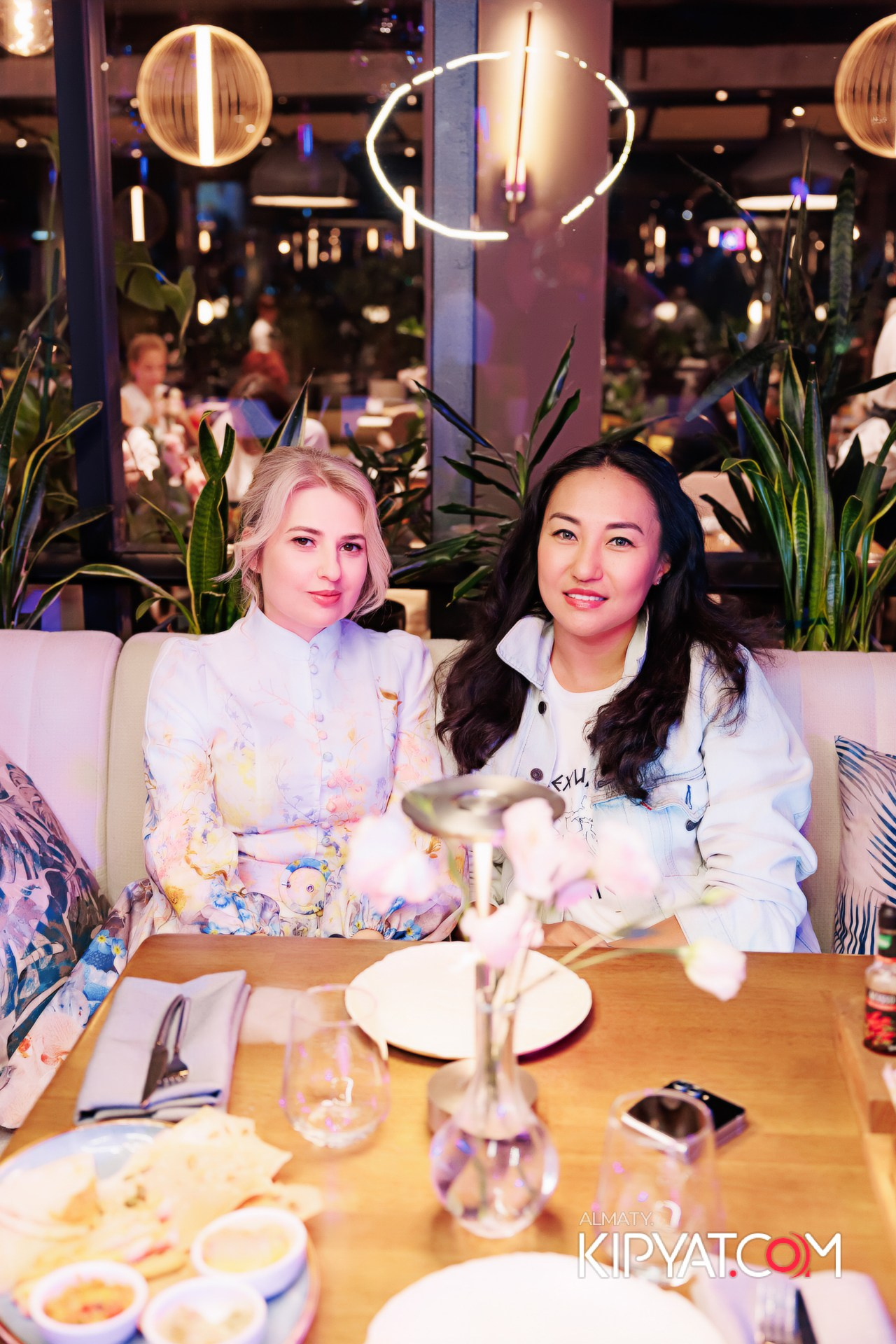 День рождения ресторана Noodles — 15 лет. КИПЯТКОМ АЛМАТЫ! Фотосъемка мероприятий в Алматы