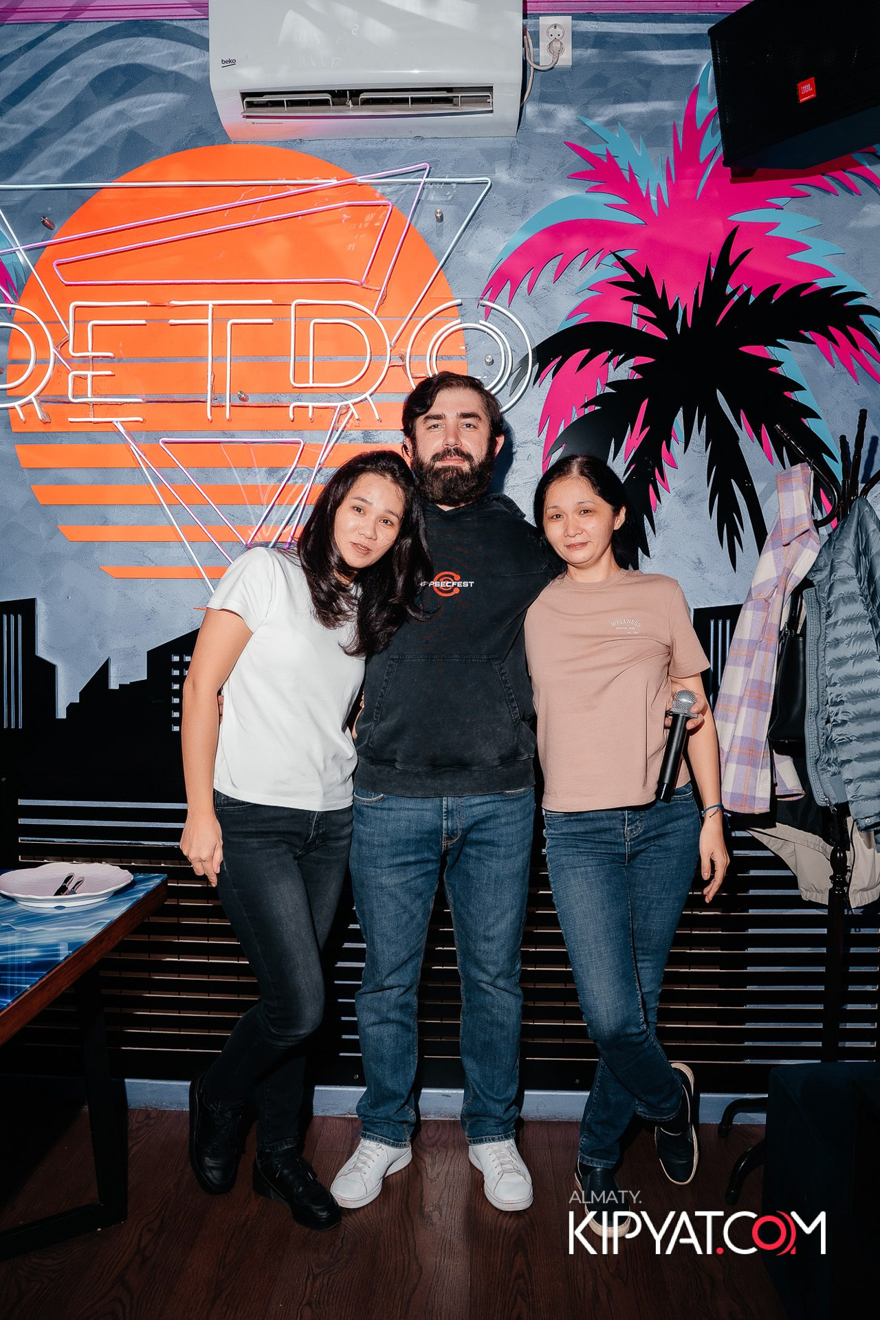 УХО И МЕДВЕДЬ НА ГАГАРИНА. КИПЯТКОМ АЛМАТЫ!